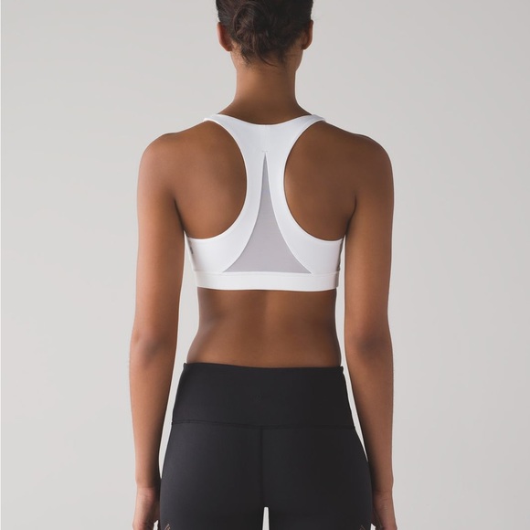 Lululemon Invigorate Sports bra in white - Picture 2 of 3